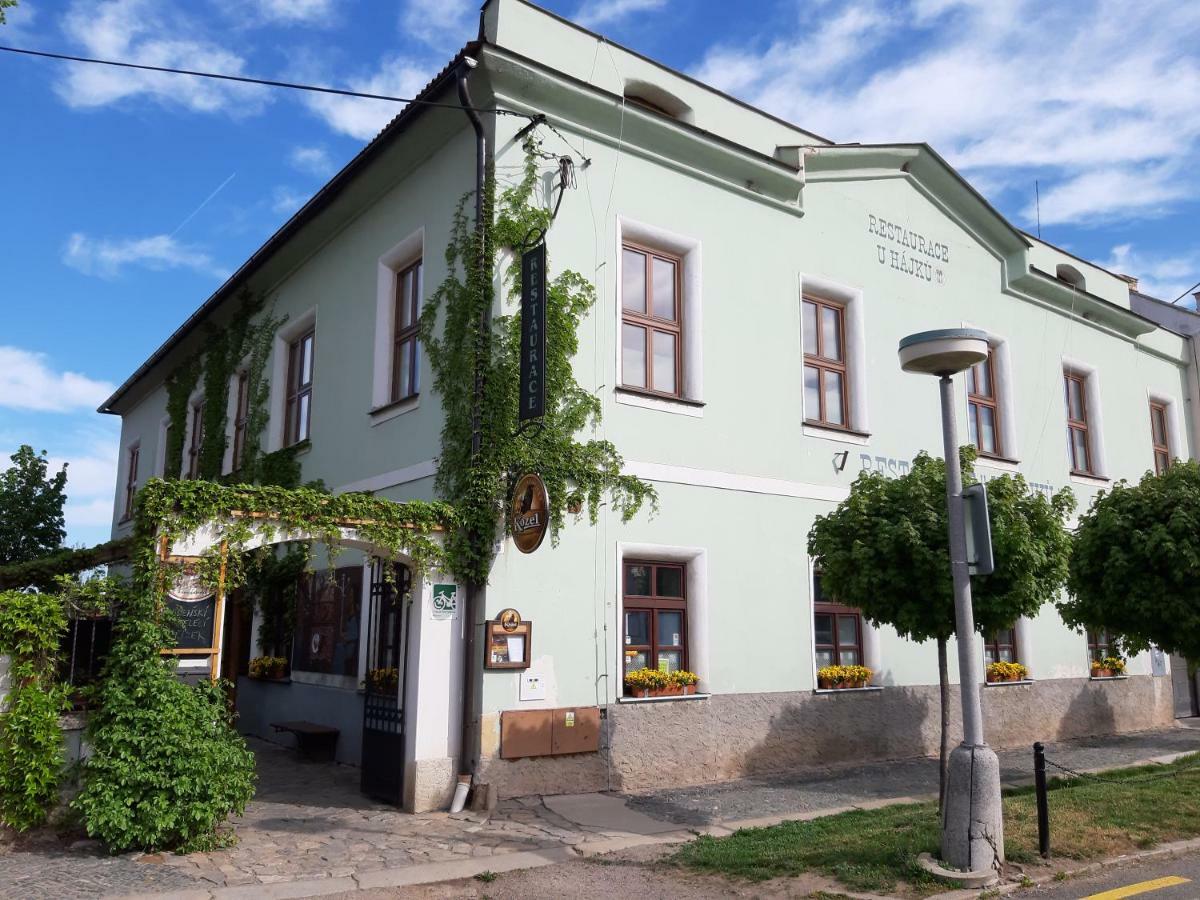 Penzion A Restaurace U Hajku Nové Dvory Buitenkant foto