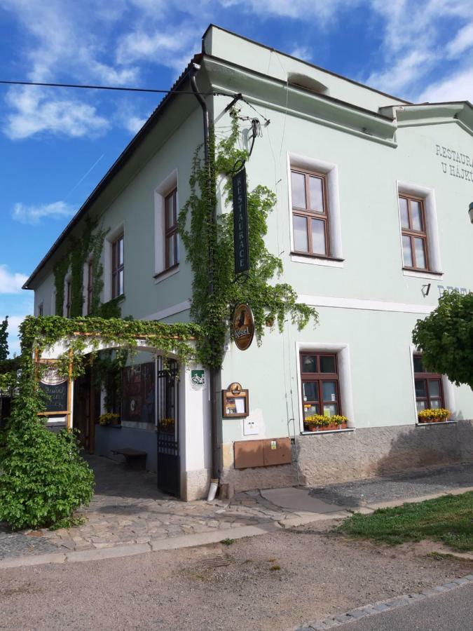 Penzion A Restaurace U Hajku Nové Dvory Buitenkant foto
