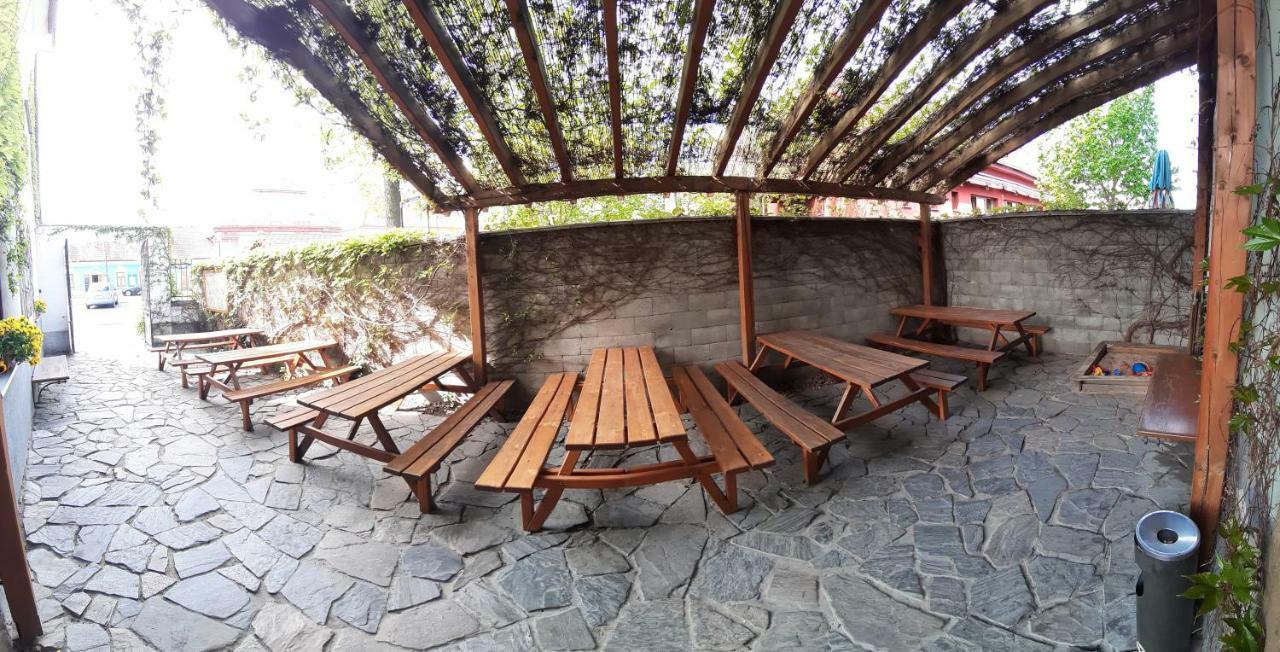 Penzion A Restaurace U Hajku Nové Dvory Buitenkant foto