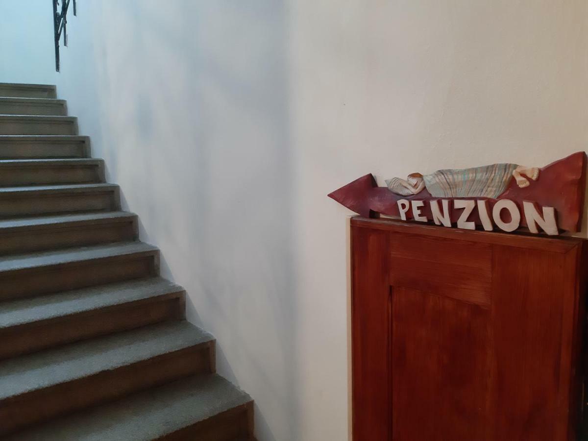 Penzion A Restaurace U Hajku Nové Dvory Buitenkant foto